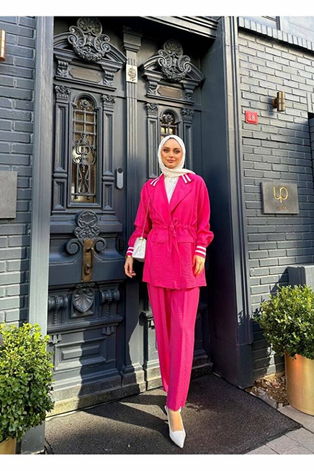Çizgi Detaylı Pantolonlu Takım Fuşya