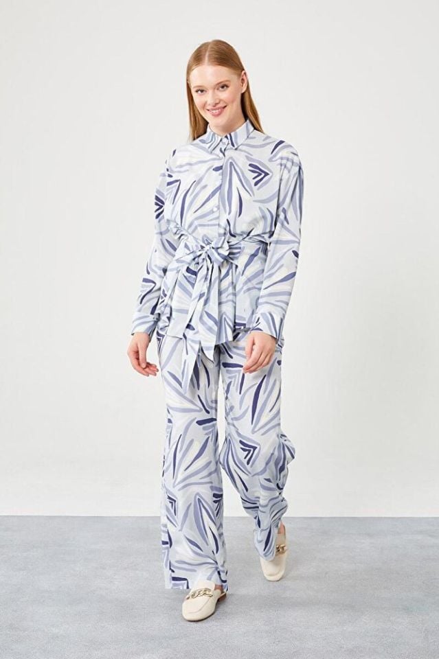 Gri Gömlek Yaka Belden Bağlamalı Pantolonlu Takım