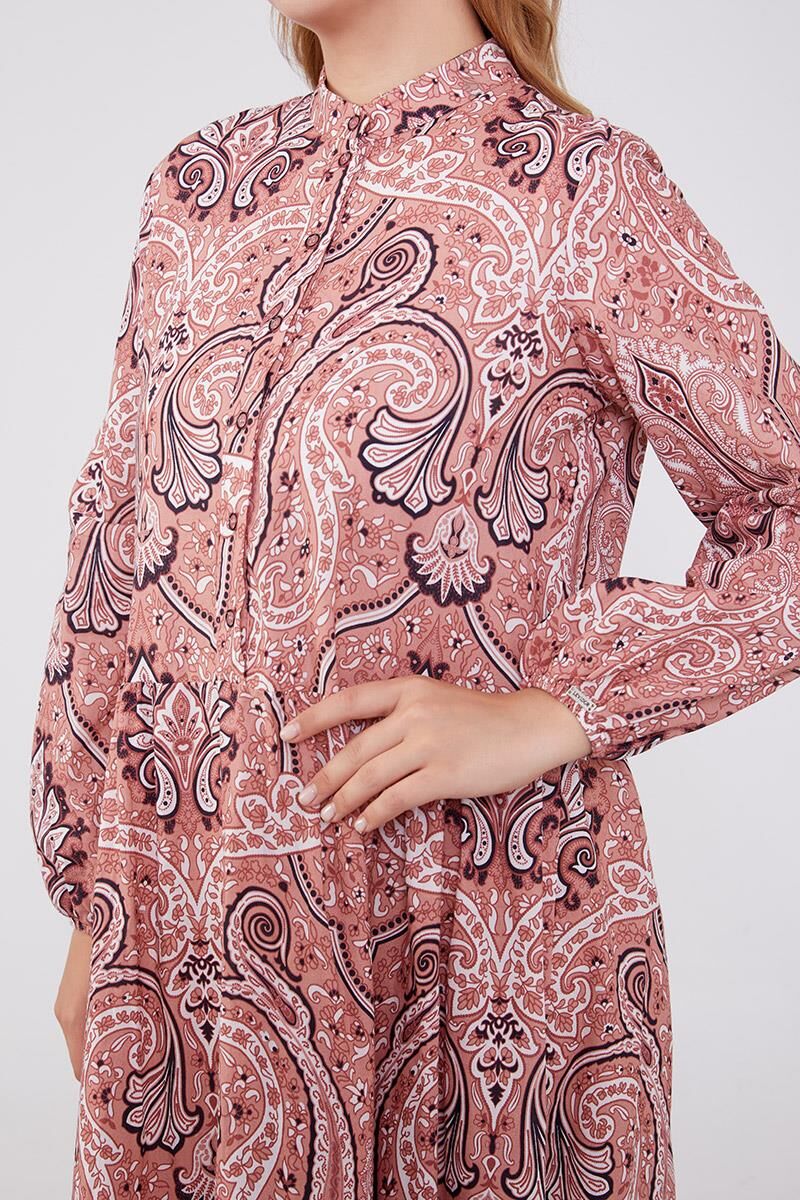 Pudra Düğme Detaylı Desenli Elbise